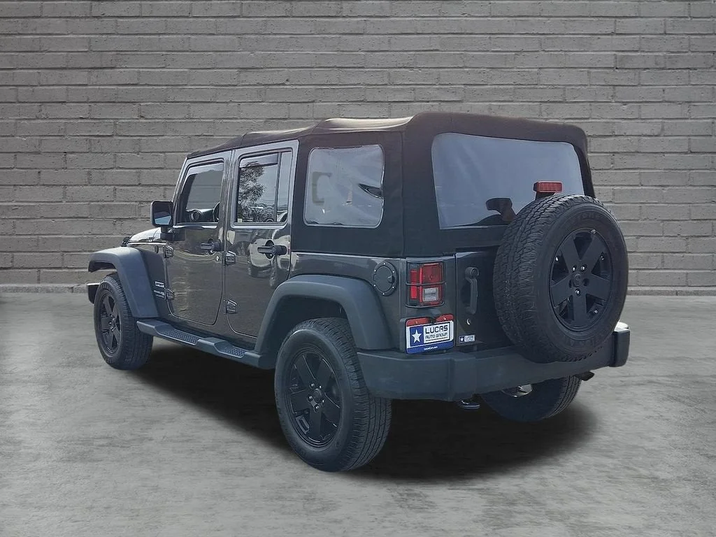 Used 2018 Gray Jeep Sport S 4x4 image 37