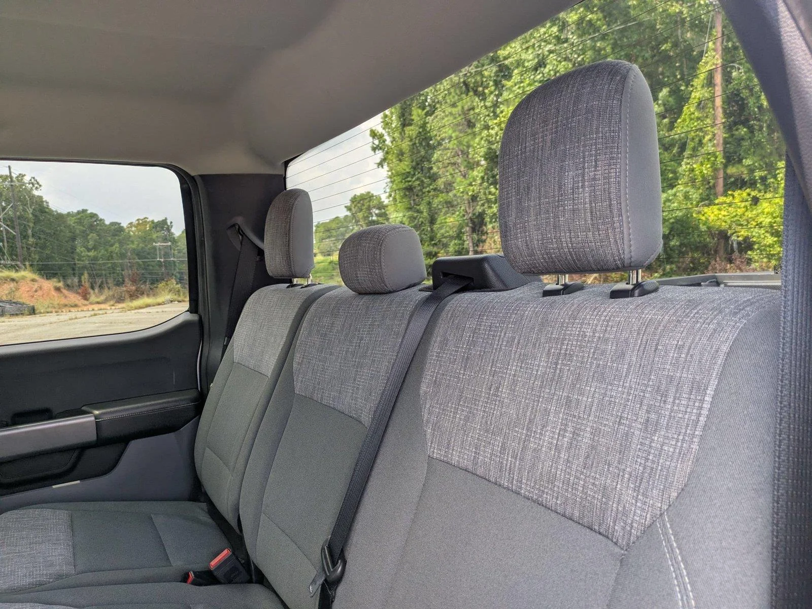 Used 2023 Iconic Silver Metallic Ford XLT image 29
