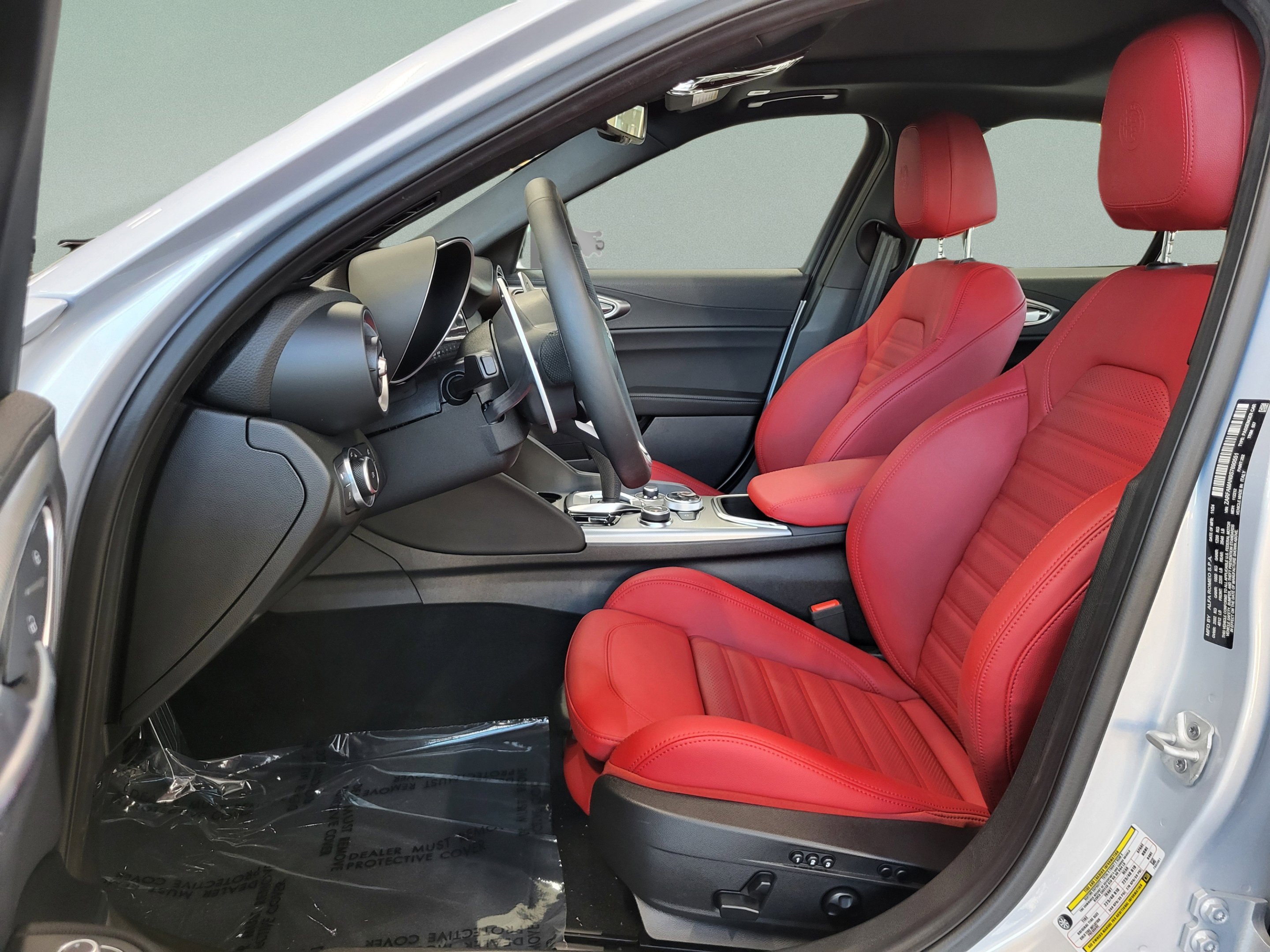 New 2025 Moonlight Gray Metallic Alfa Romeo  image 31