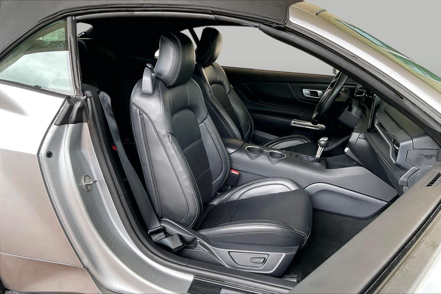 Used 2025 Iconic Silver Metallic Ford EcoBoost Premium image 8
