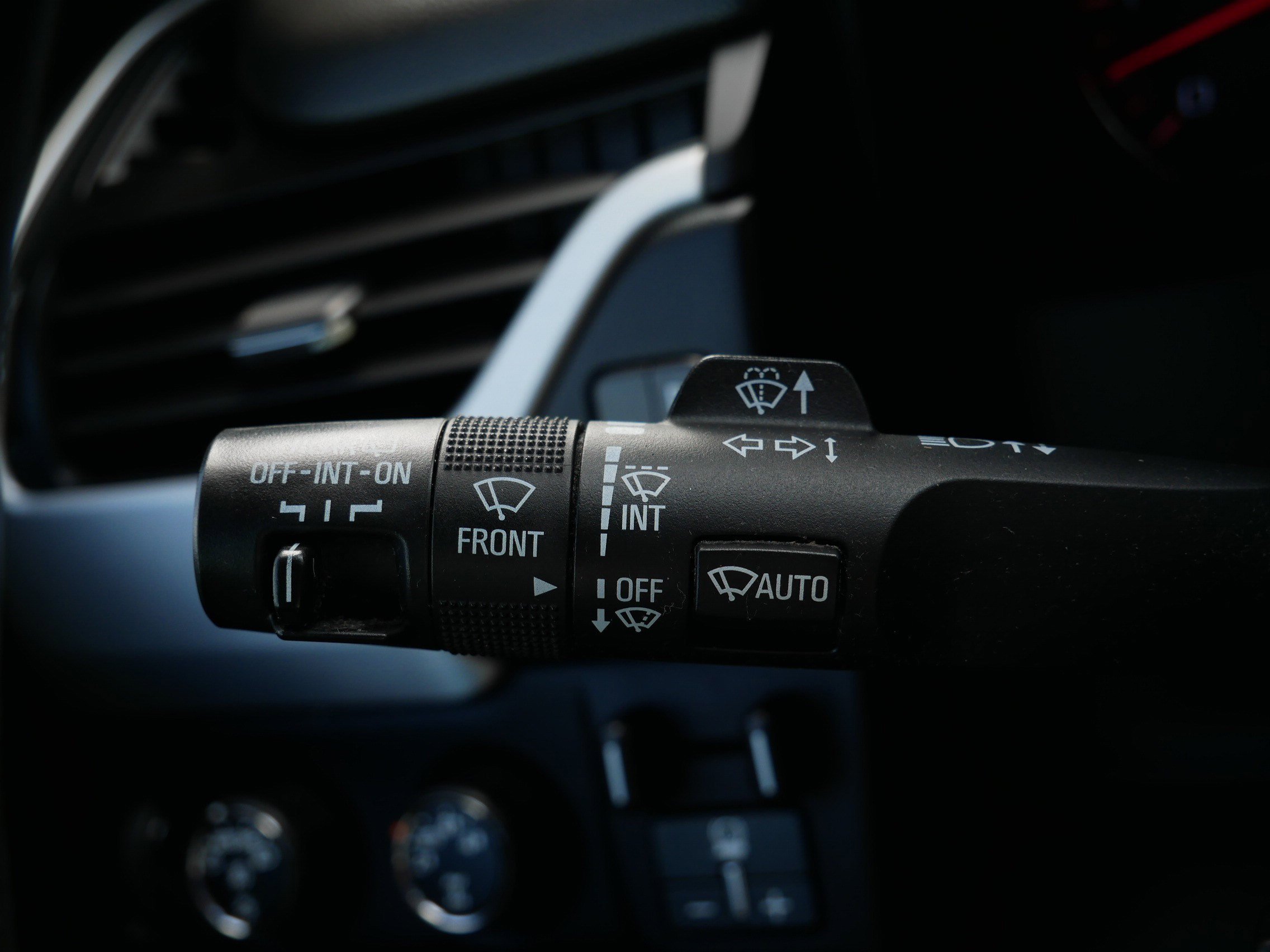 Used 2015 Onyx Black GMC SLT image 33