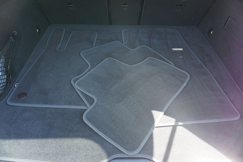 2025 Mercedes-Benz GLC Base - Photo 32