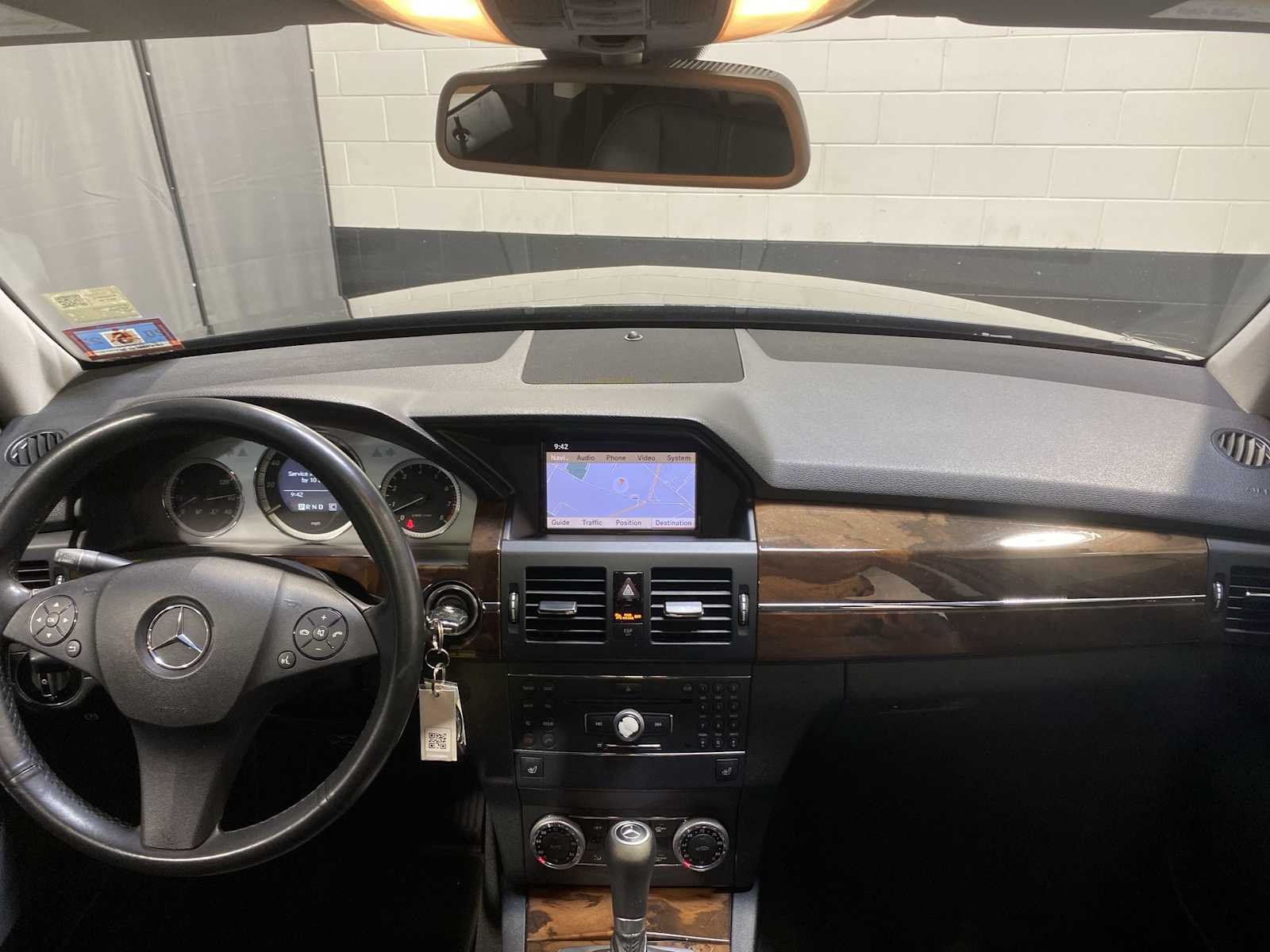 Used 2010 Black Mercedes-Benz GLK 350 image 10