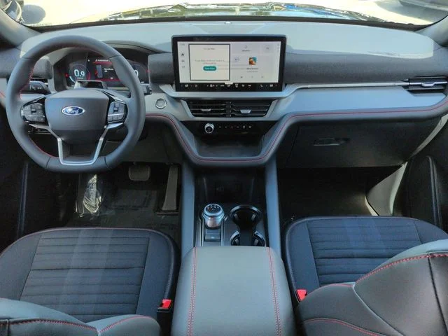 New 2026 Agate Black Metallic Ford ST-Line image 15