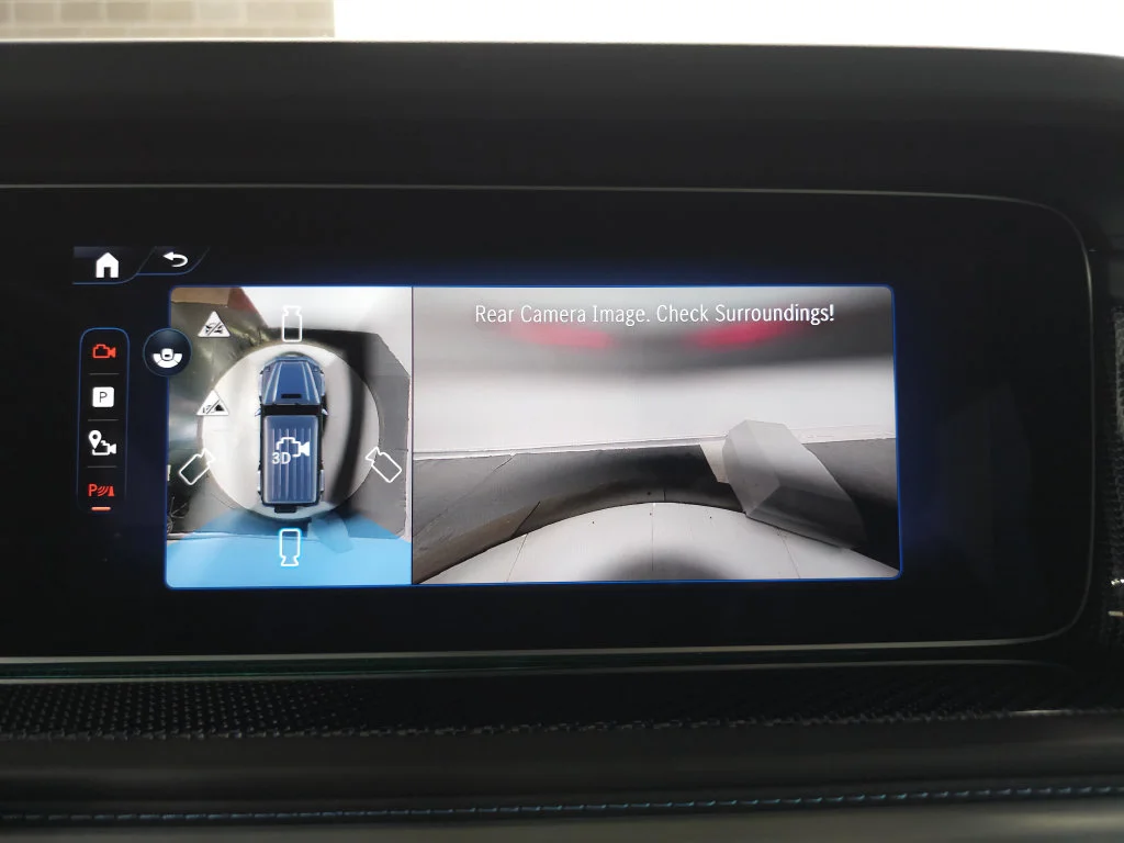 Used 2025 MANUFAKTUR South Sea Blue Magno Mercedes-Benz G 580 image 22