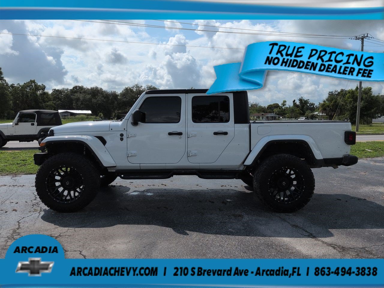 Used 2022 Bright White Clearcoat Jeep Willys image 7