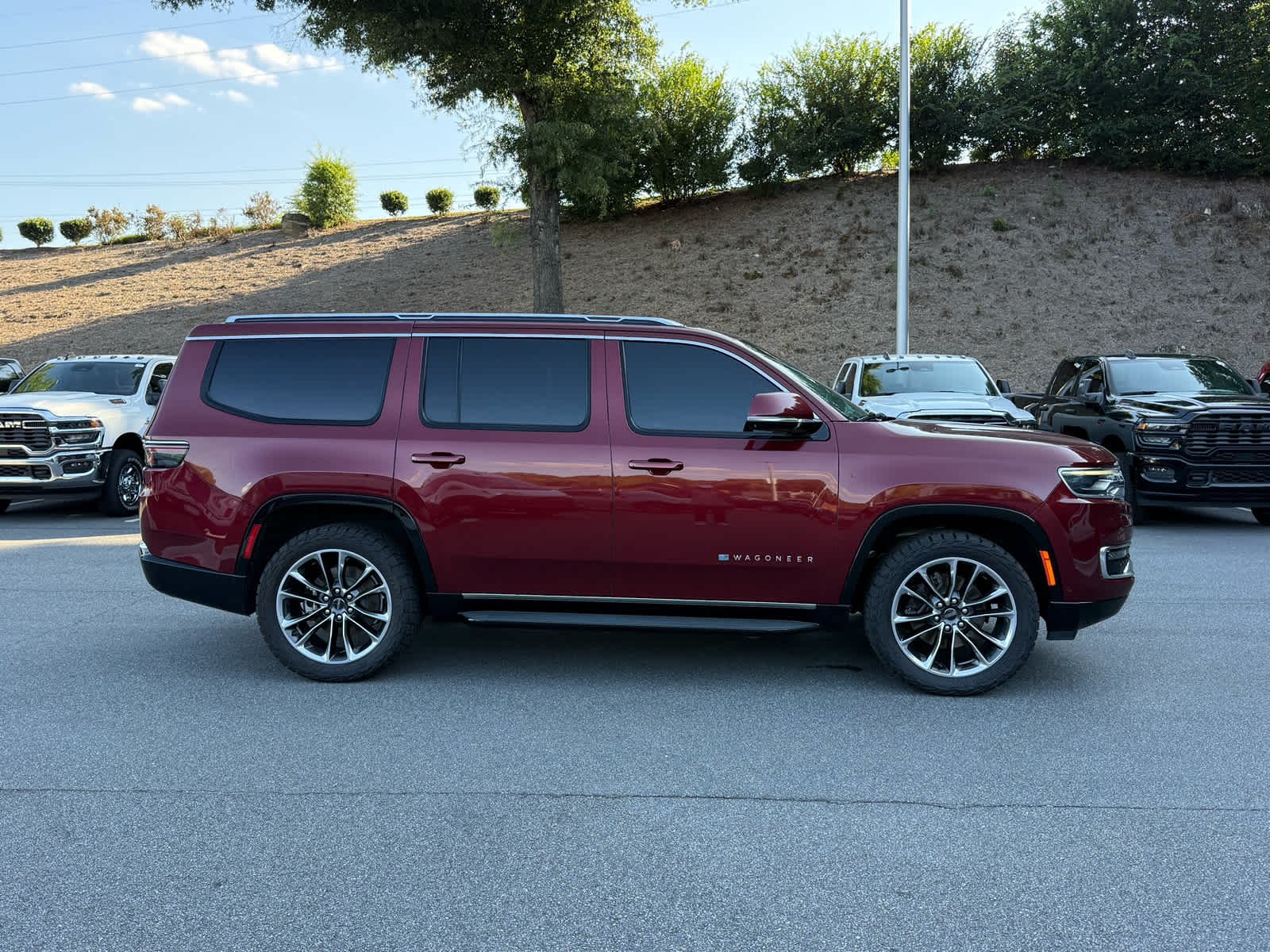 Used 2022 Velvet Red Pearlcoat Jeep Series II image 6