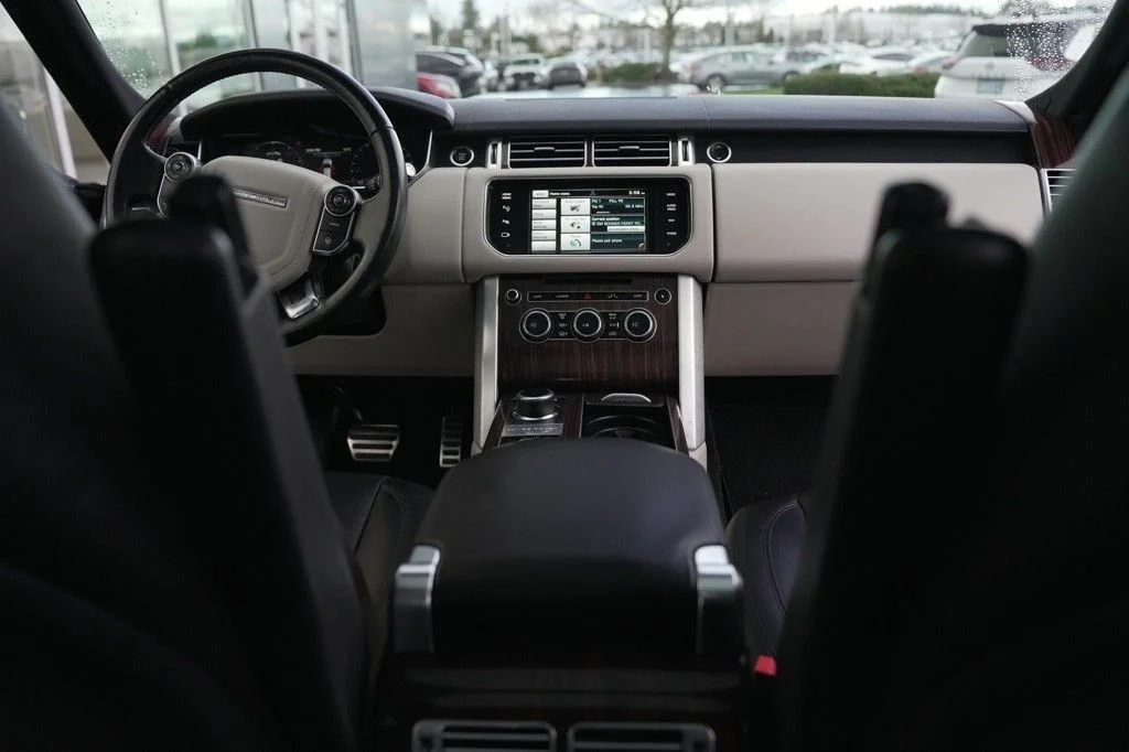 Used 2015 Black Land Rover 5.0L V8 Supercharged image 22