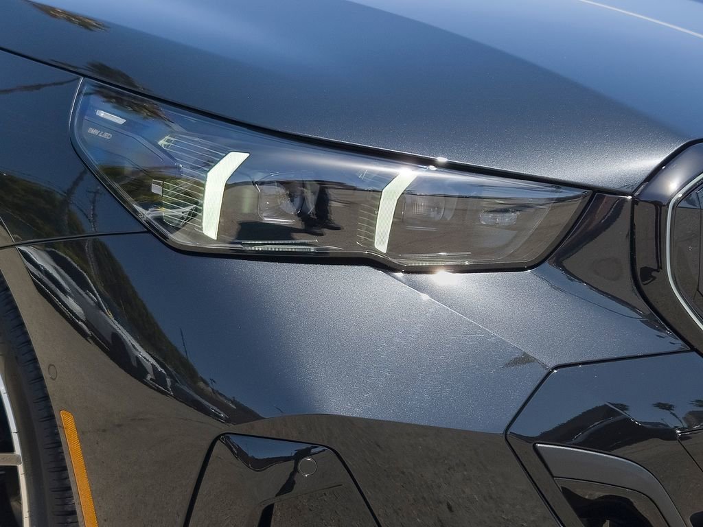 New 2026 Black Sapphire Metallic BMW 530i image 6