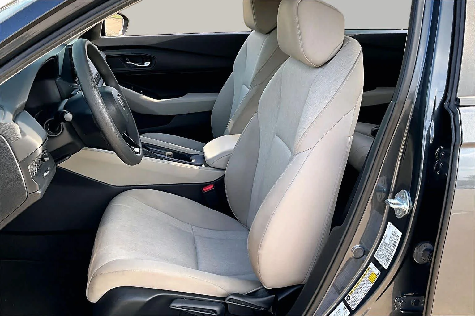 Used 2024 Meteorite Gray Metallic Honda LX image 8