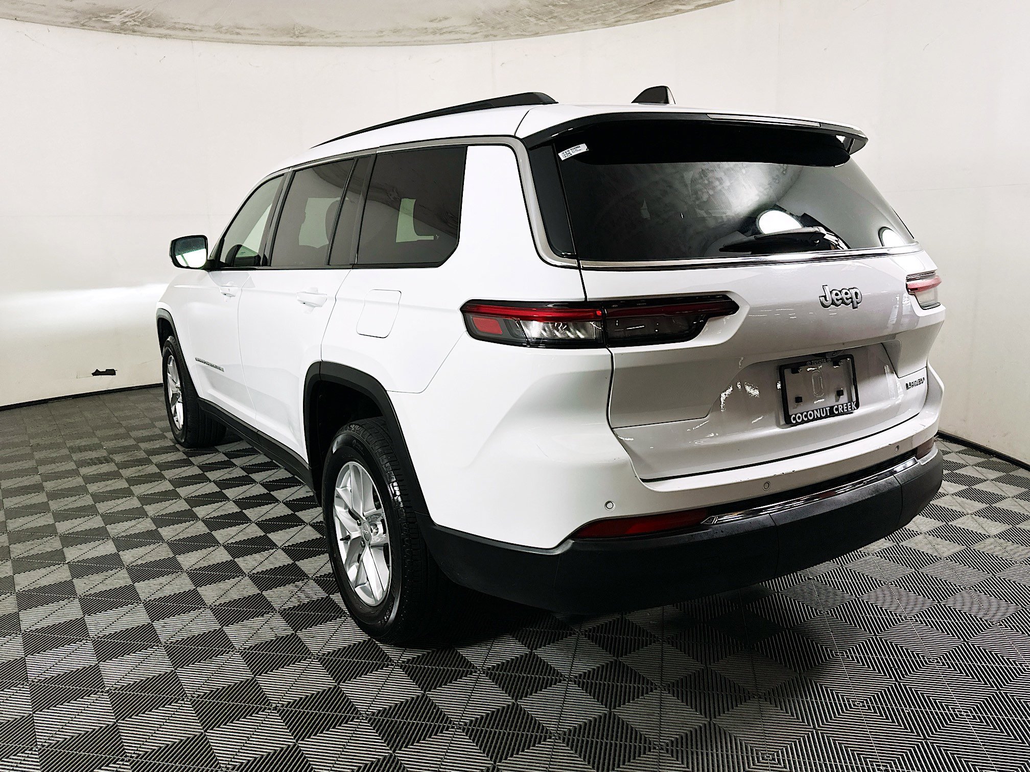 2024 Jeep Grand thumbnail 7