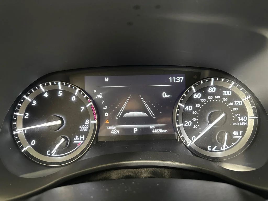 Used 2021 Magnetic Gray Metallic Toyota XLE image 20