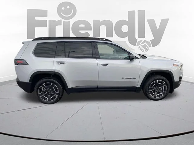 New 2026 Silver Zynith Clear-Coat Exterior Paint Jeep Limited image 6