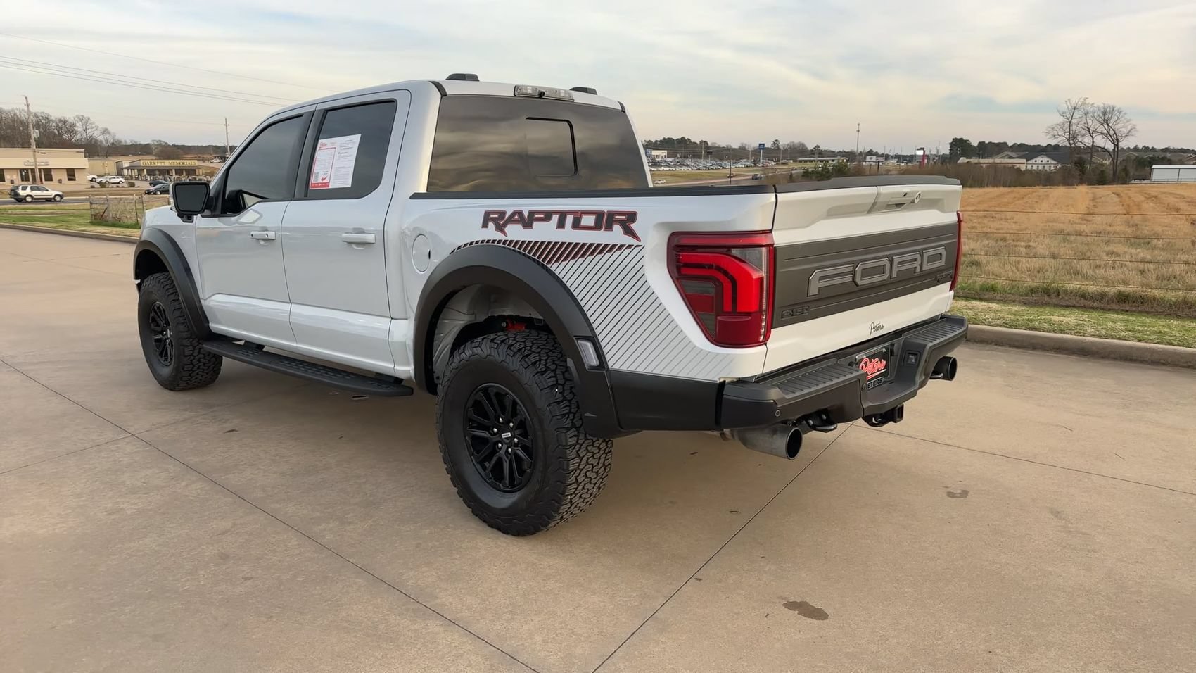Used 2025 White Metallic Ford Raptor image 7