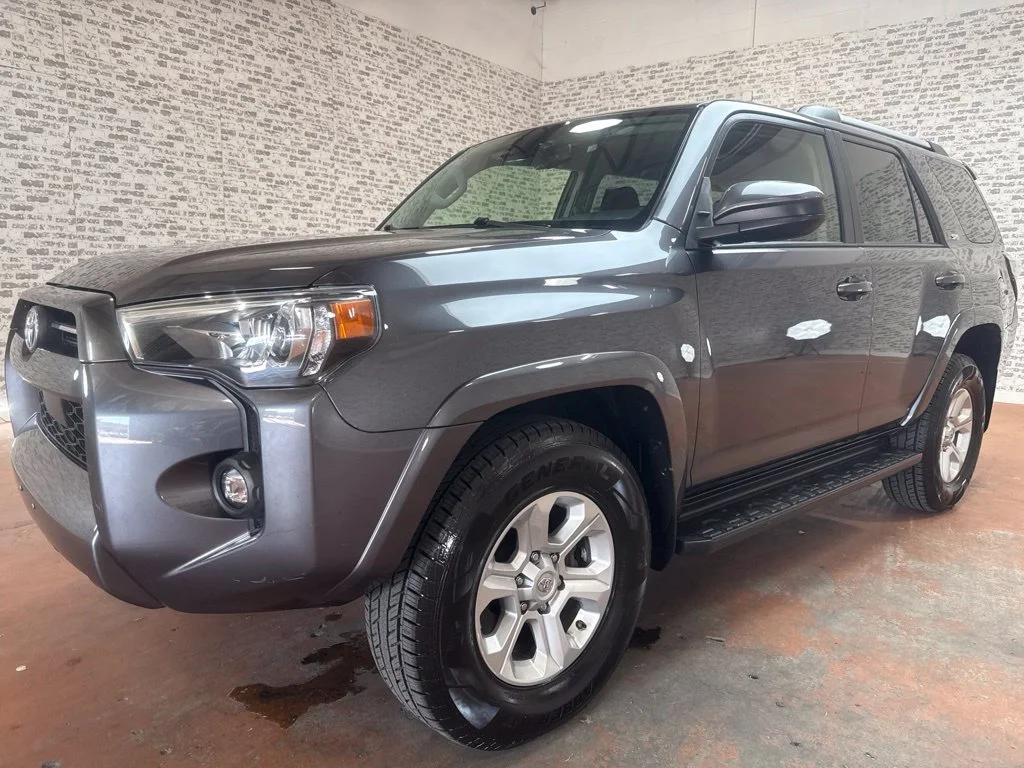 Used 2021 Magnetic Gray Metallic Toyota SR5 image 3