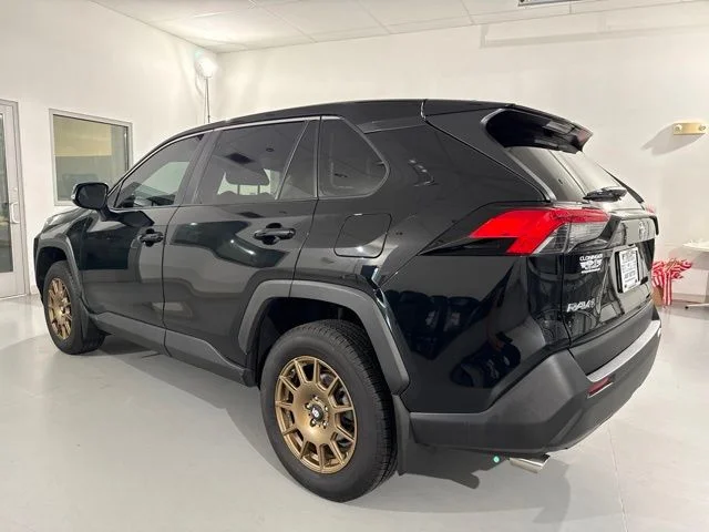 Used 2022 Black Toyota LE image 5