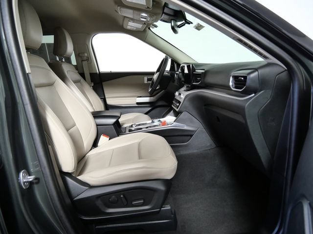 Used 2024 Green Ford XLT image 10