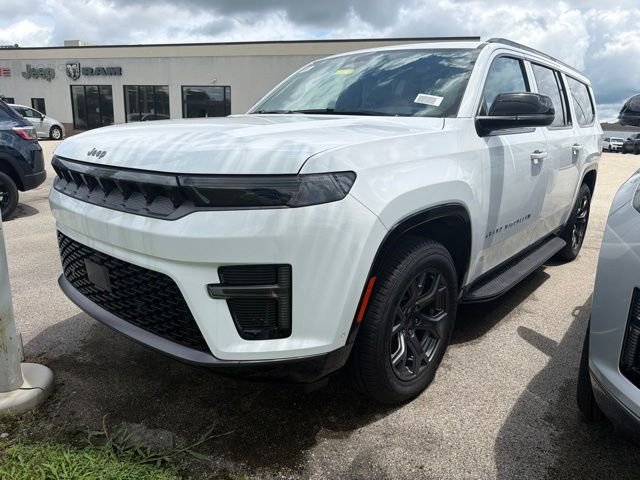 New 2026 Bright White Clear-Coat Exterior Paint Jeep Limited Altitude image 1