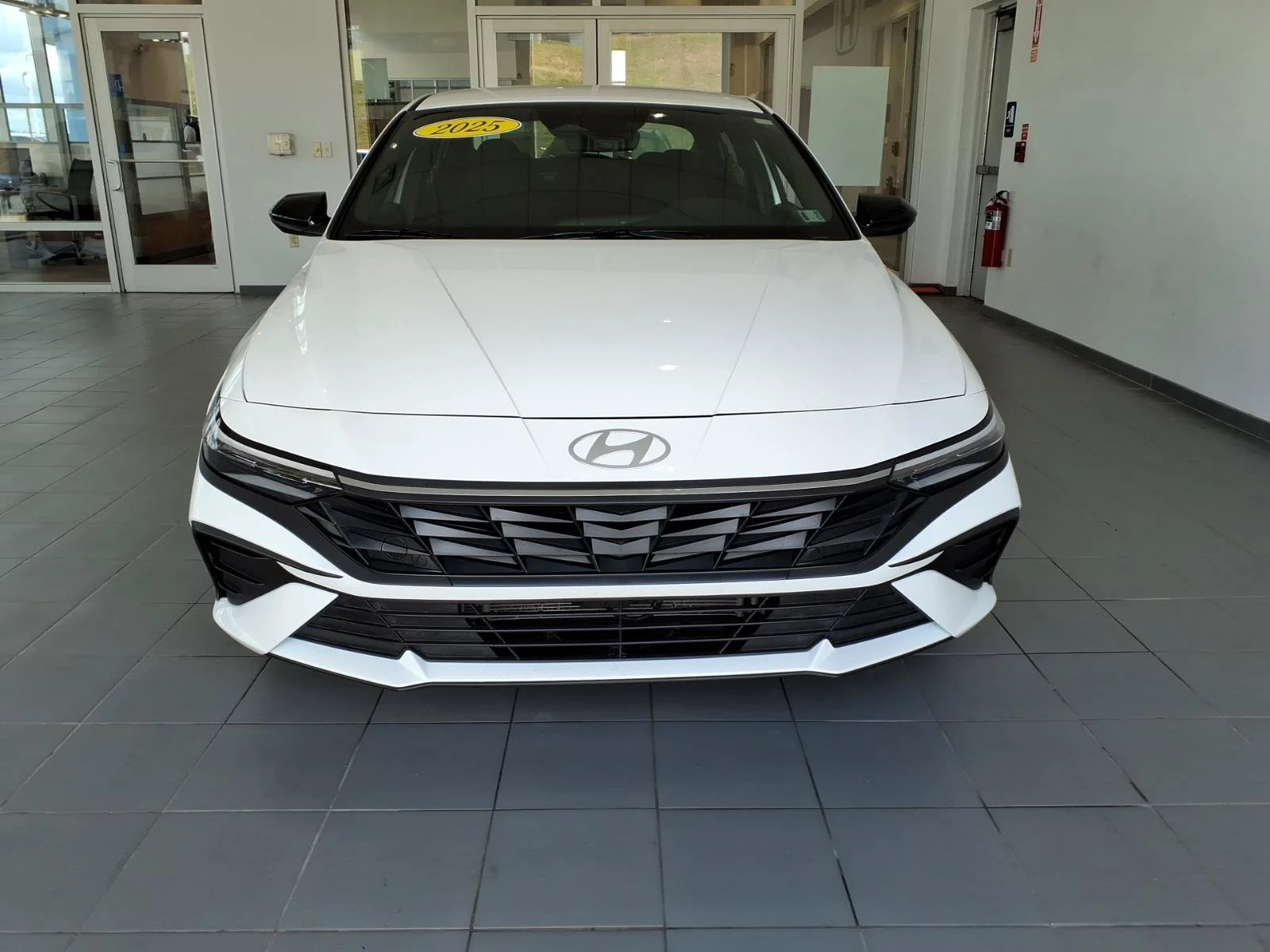 Certified Used 2025 Serenity White Hyundai SEL Sport image 2