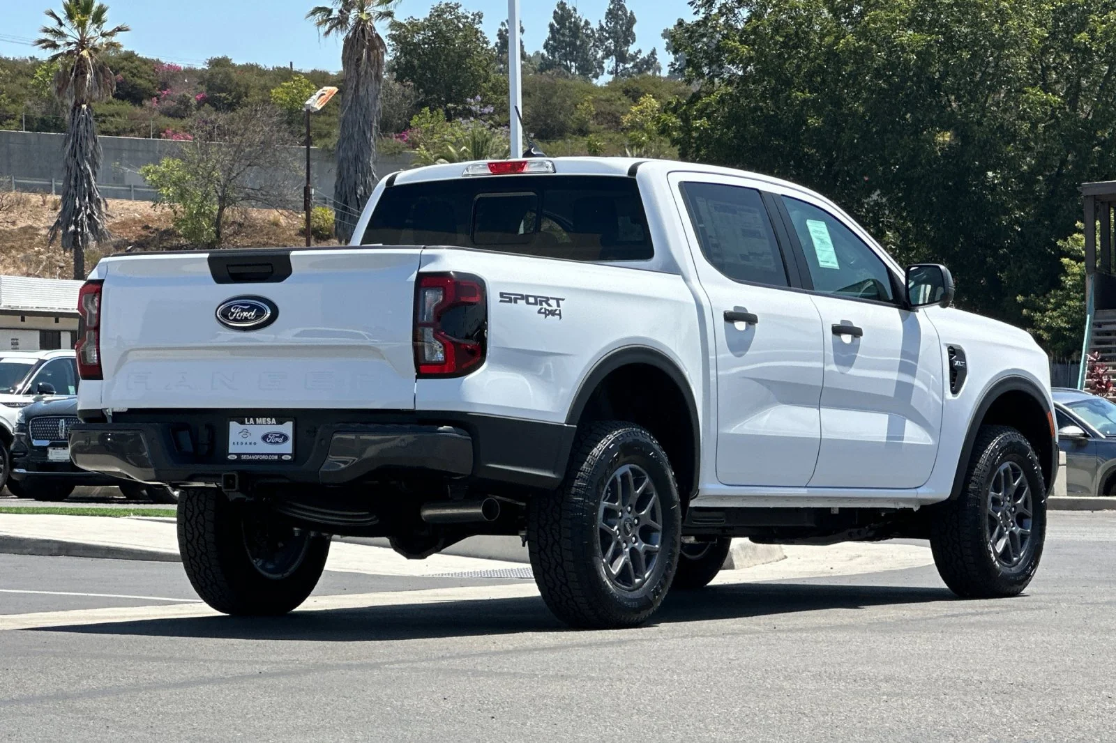 New 2026 Oxford White Ford XLT image 3
