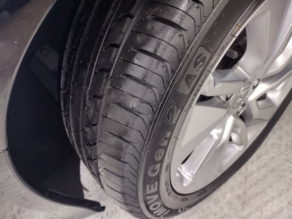 Used 2020 Black Honda LX image 6