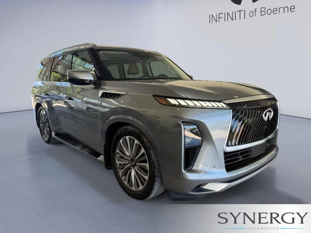 Certified Used 2026 Dynamic Metal INFINITI LUXE image 3
