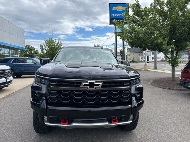 Used 2024 Gray Chevrolet ZR2 image 3