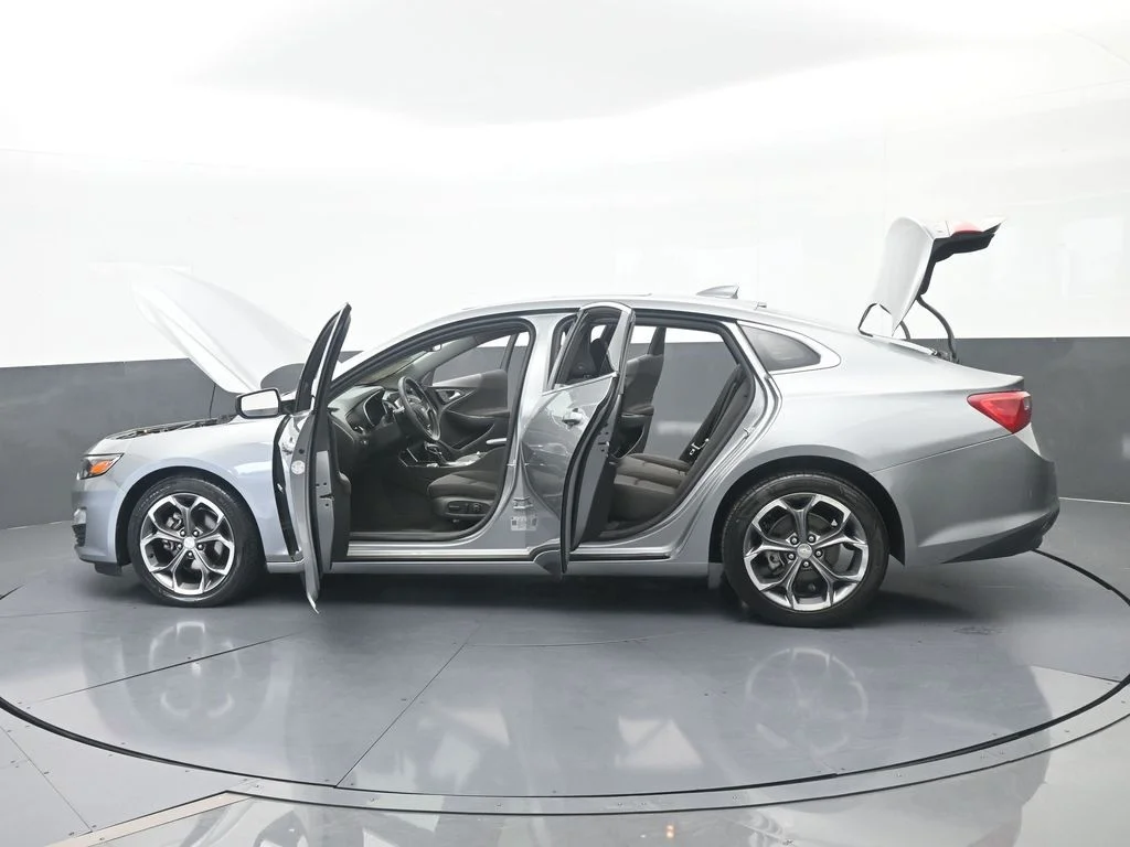 Used 2024 Sterling Gray Metallic Chevrolet LT image 69