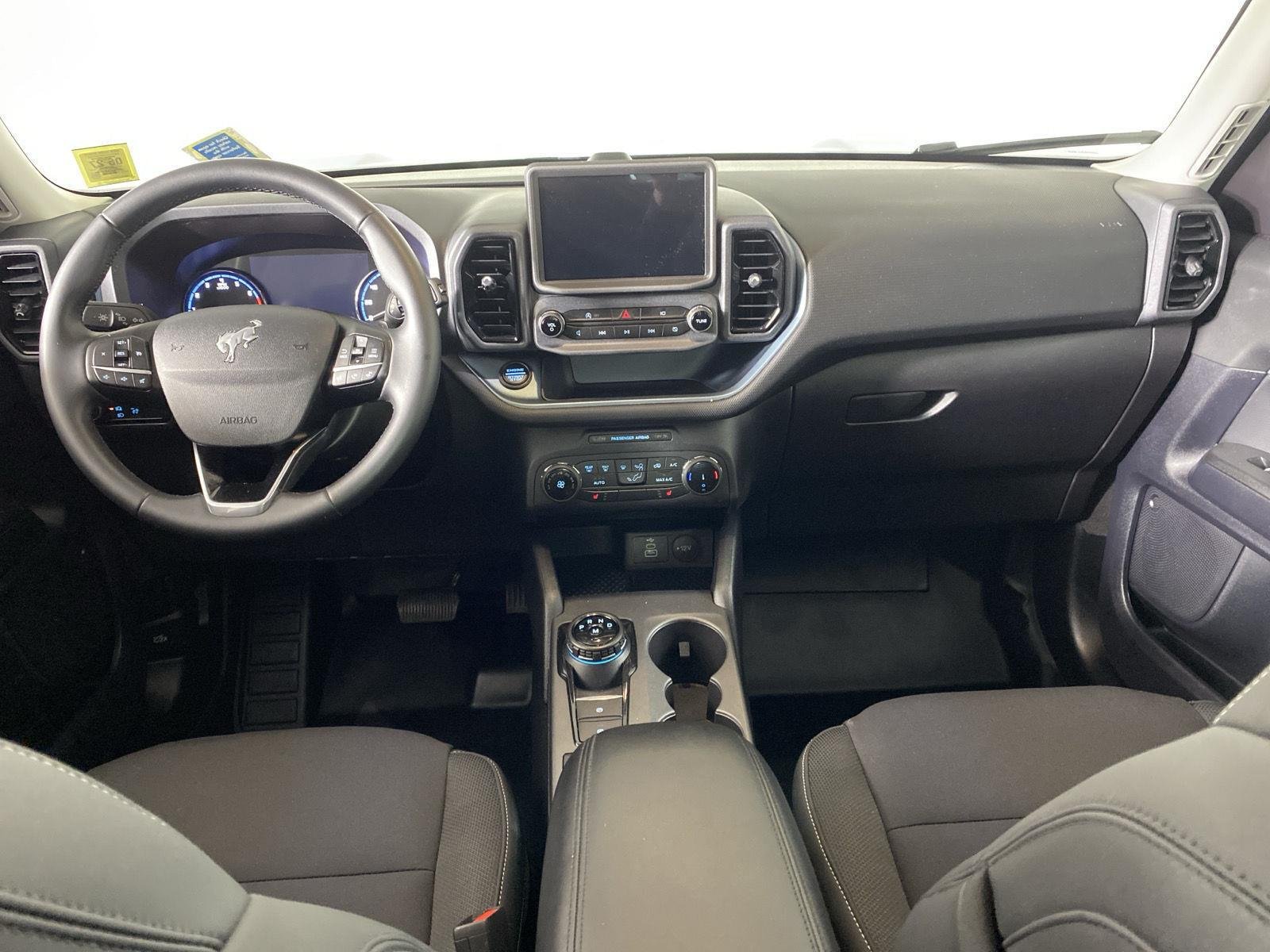 Used 2024 Atlas Blue Ford Badlands image 2
