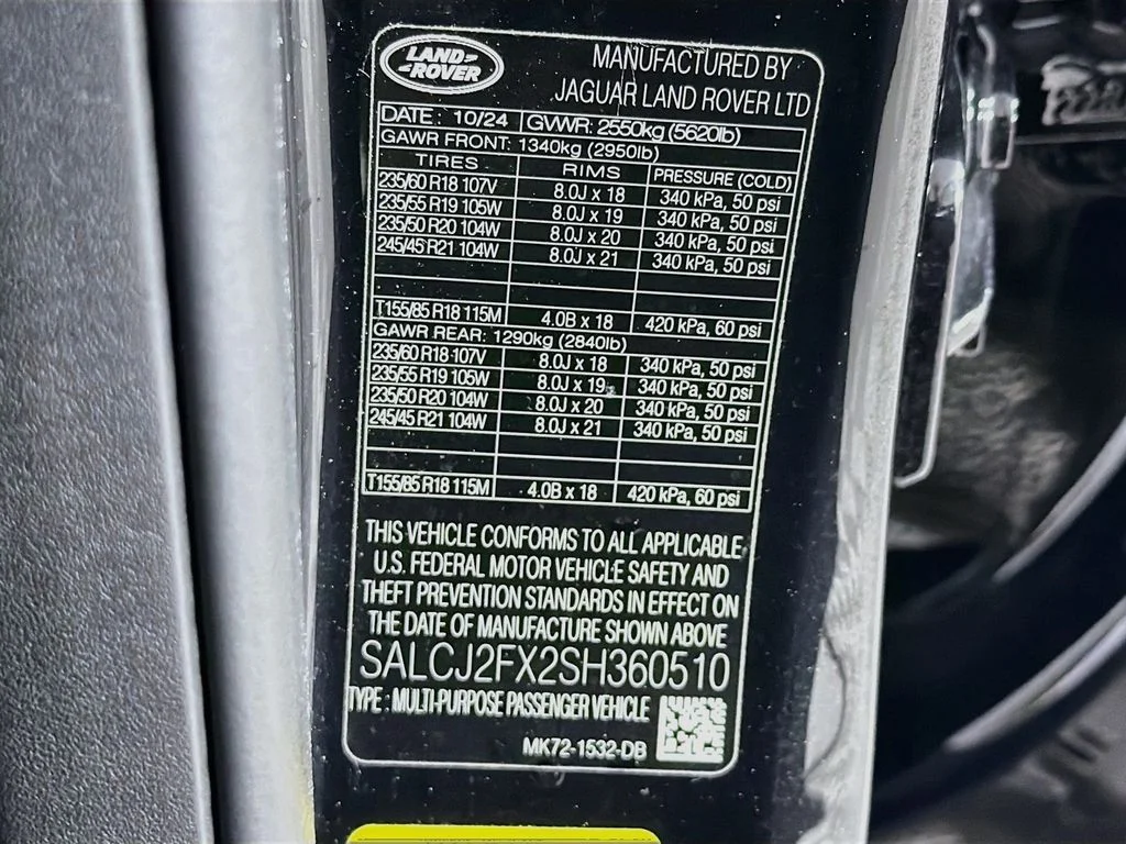 Used 2025 Black Land Rover S image 34