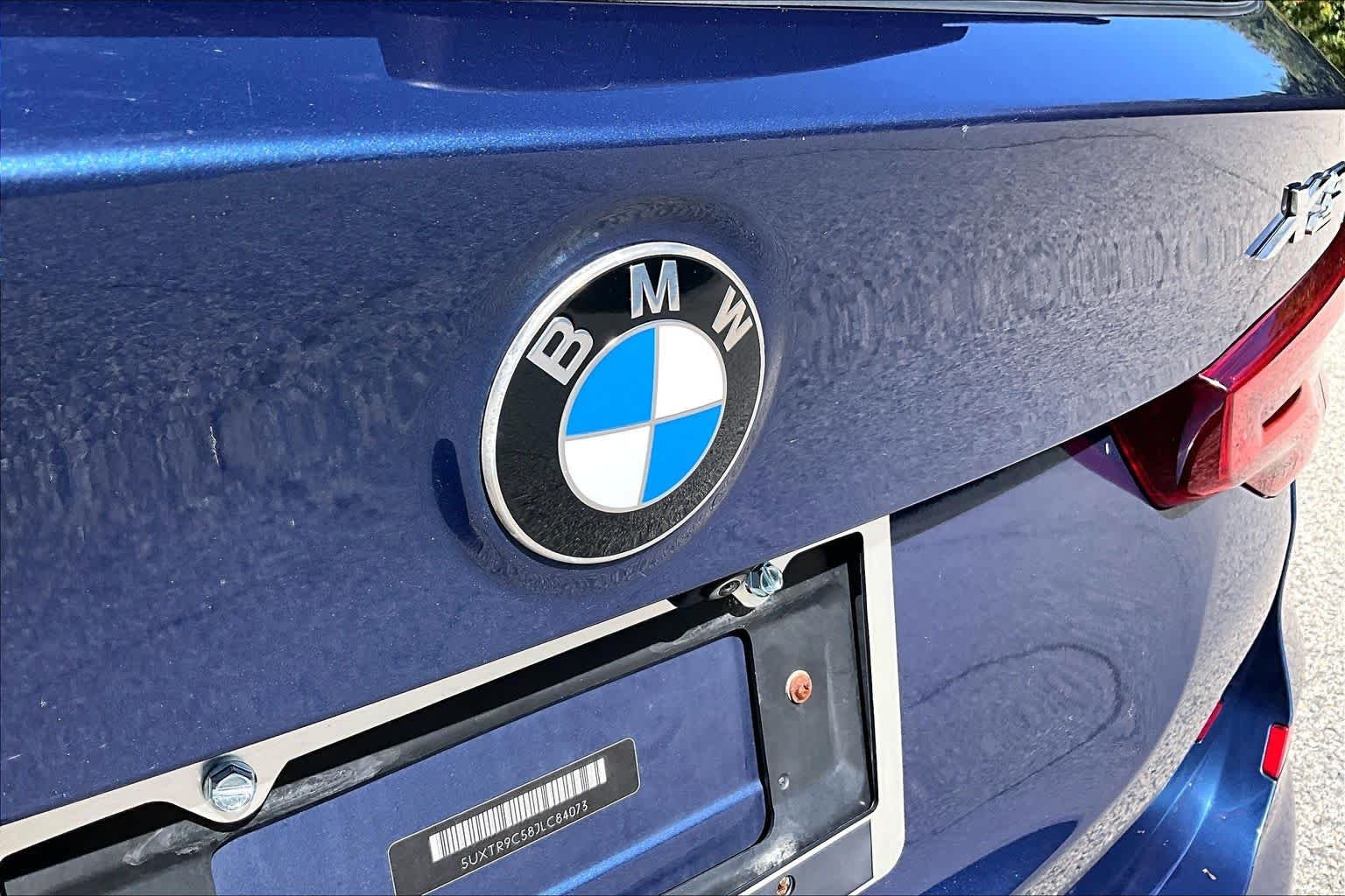 Used 2018 Phytonic Blue Metallic BMW xDrive30i image 33