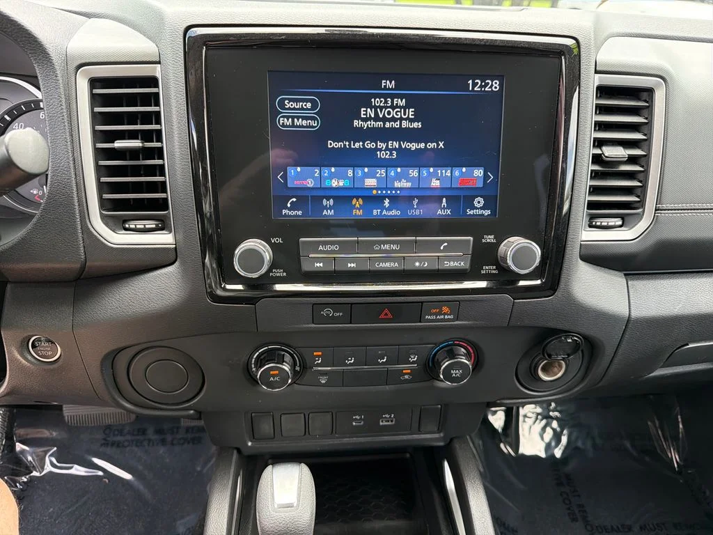 Used 2024 White Nissan SV image 23