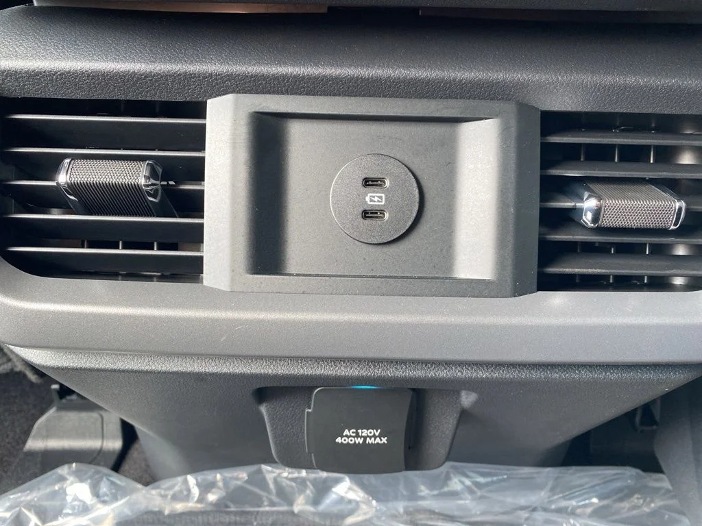 New 2026 Agate Black Metallic Ford XLT image 39