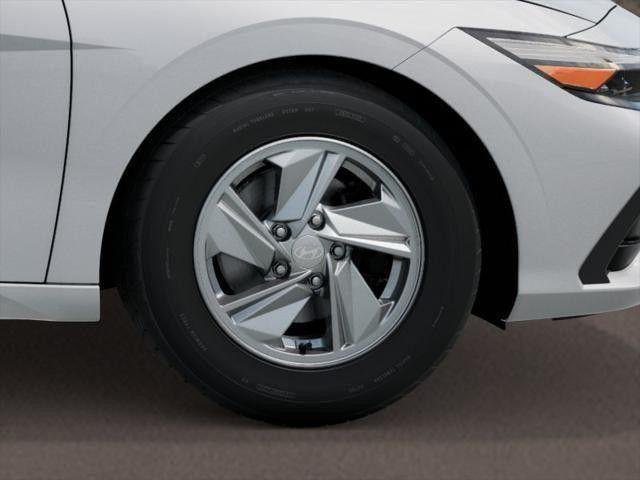 New 2026 White Hyundai SE image 8