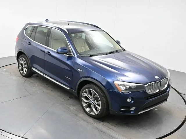 Used 2017 Blue BMW sDrive28i image 17
