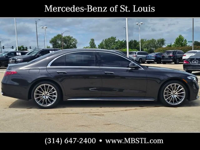 Certified Used 2024 Gray Mercedes-Benz S 580 image 2