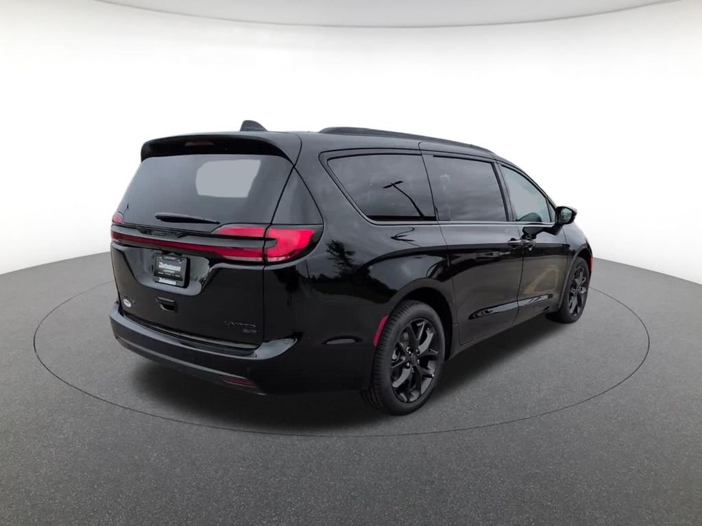 New 2027 Black Chrysler Limited image 6
