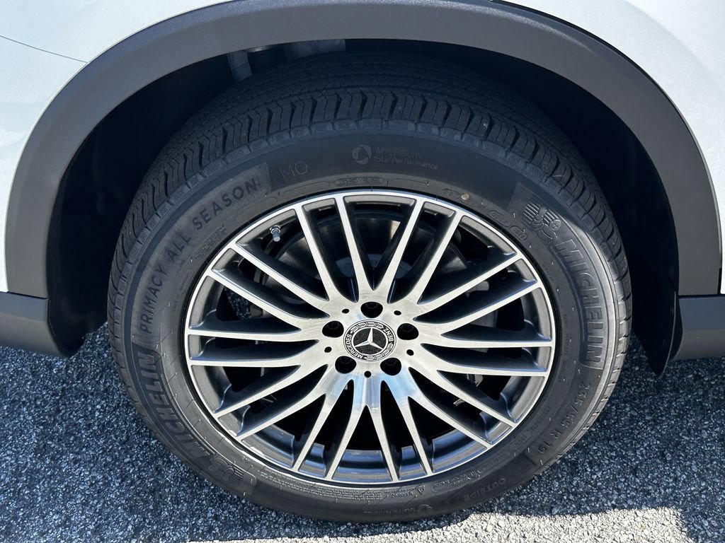 New 2026 Polar White Mercedes-Benz GLC 300 image 20