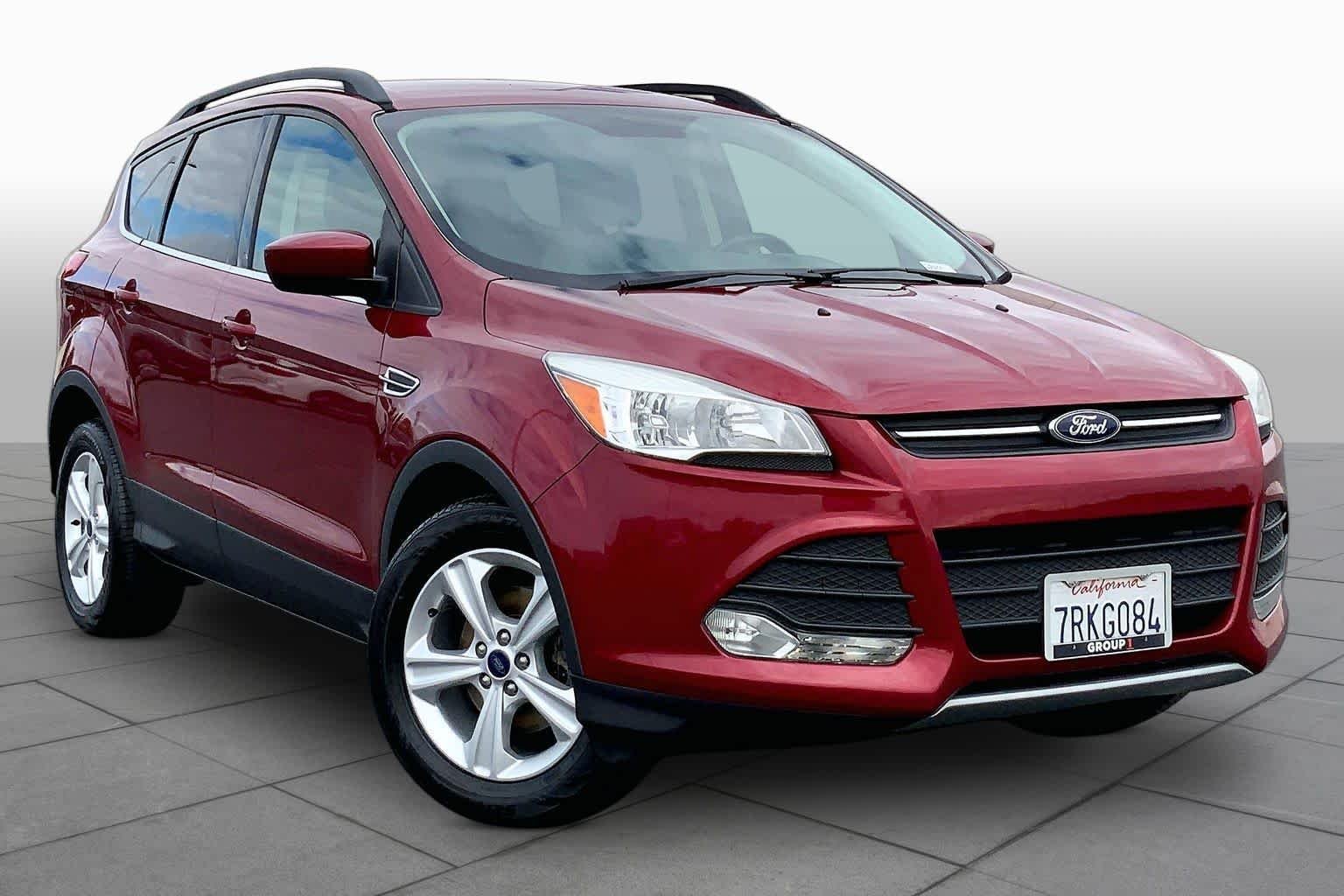 Used 2016 Ford Escape SE with VIN 1FMCU0GX5GUB48261 for sale in Sacramento, CA