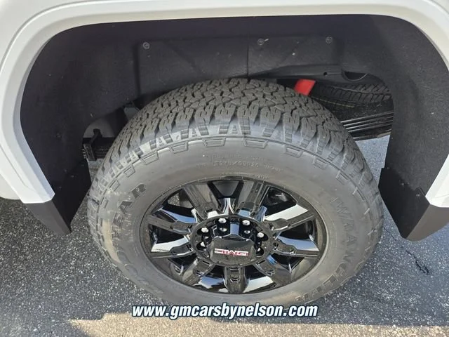 New 2026 Summit White GMC AT4 image 9