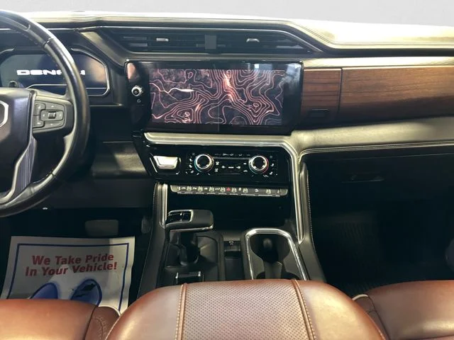 Used 2025 White GMC Denali Ultimate image 12
