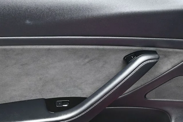 Used 2019 Red Tesla Long Range image 9