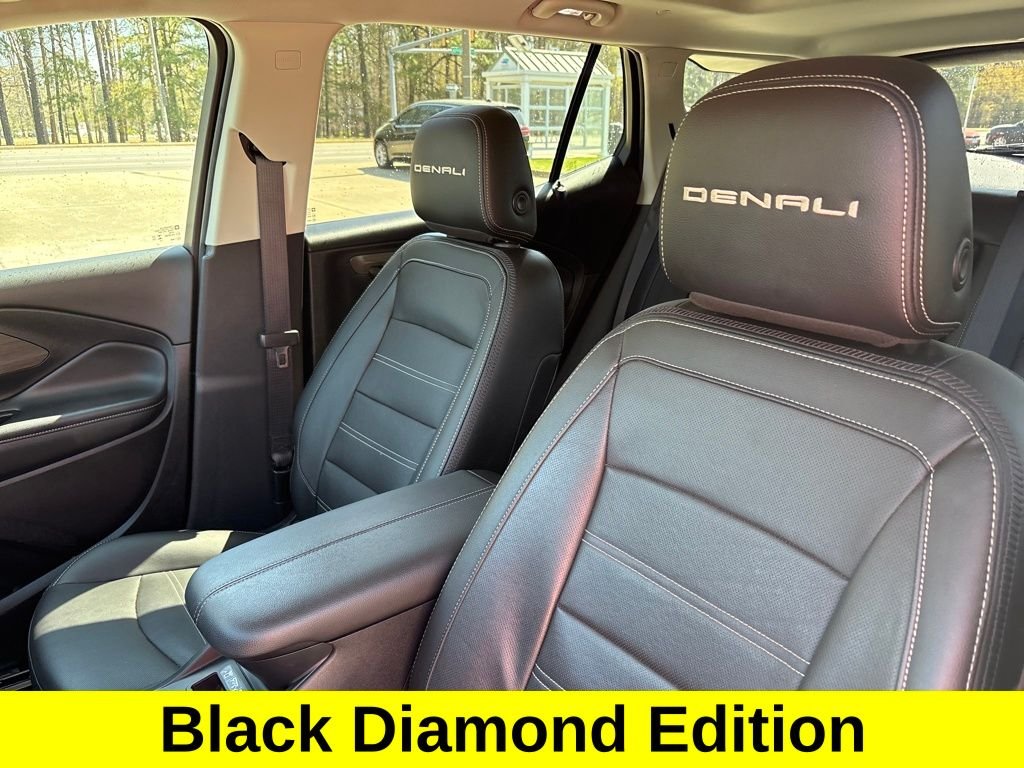 Used 2024 Ebony Twilight Metallic GMC Denali image 12