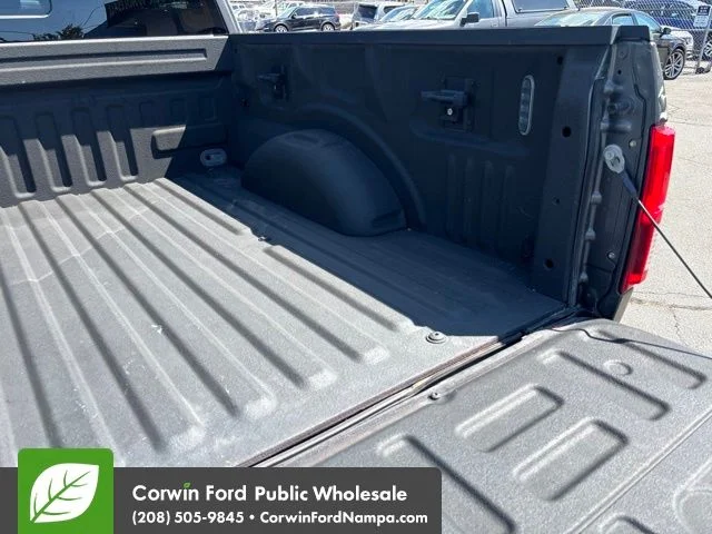 Used 2018 Gray Ford Lariat image 31