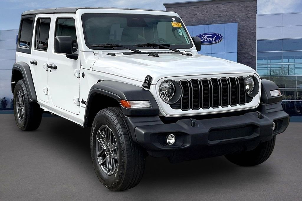 2025 Jeep Wrangler Sport S's photo