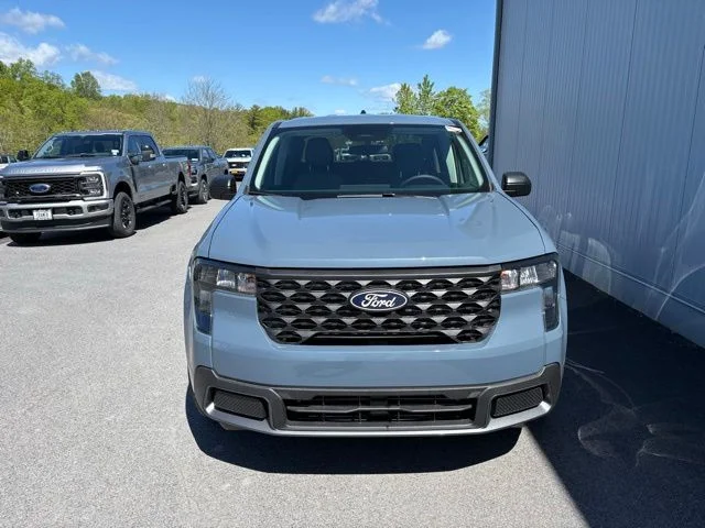 New 2025 Azure Gray Metallic Tri-Coat Ford XLT image 17