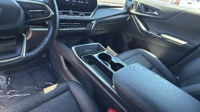2025 Chevrolet Equinox LT - Photo 13