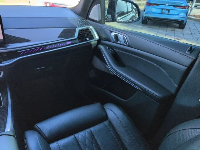 2025 BMW X5 M60i - Photo 14