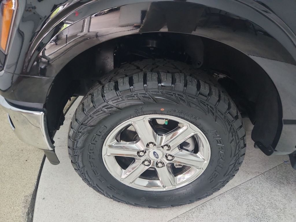 Used 2024 Black Ford XLT image 13
