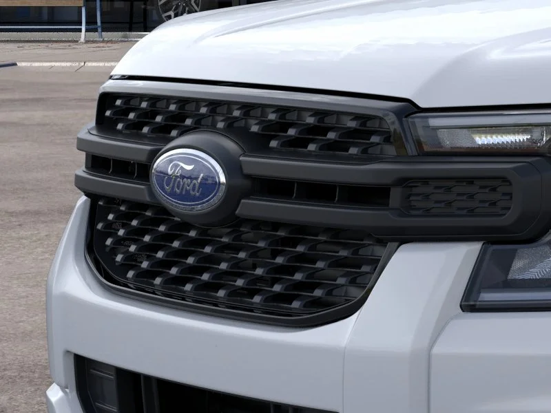 New 2026 Oxford White Ford XL image 42